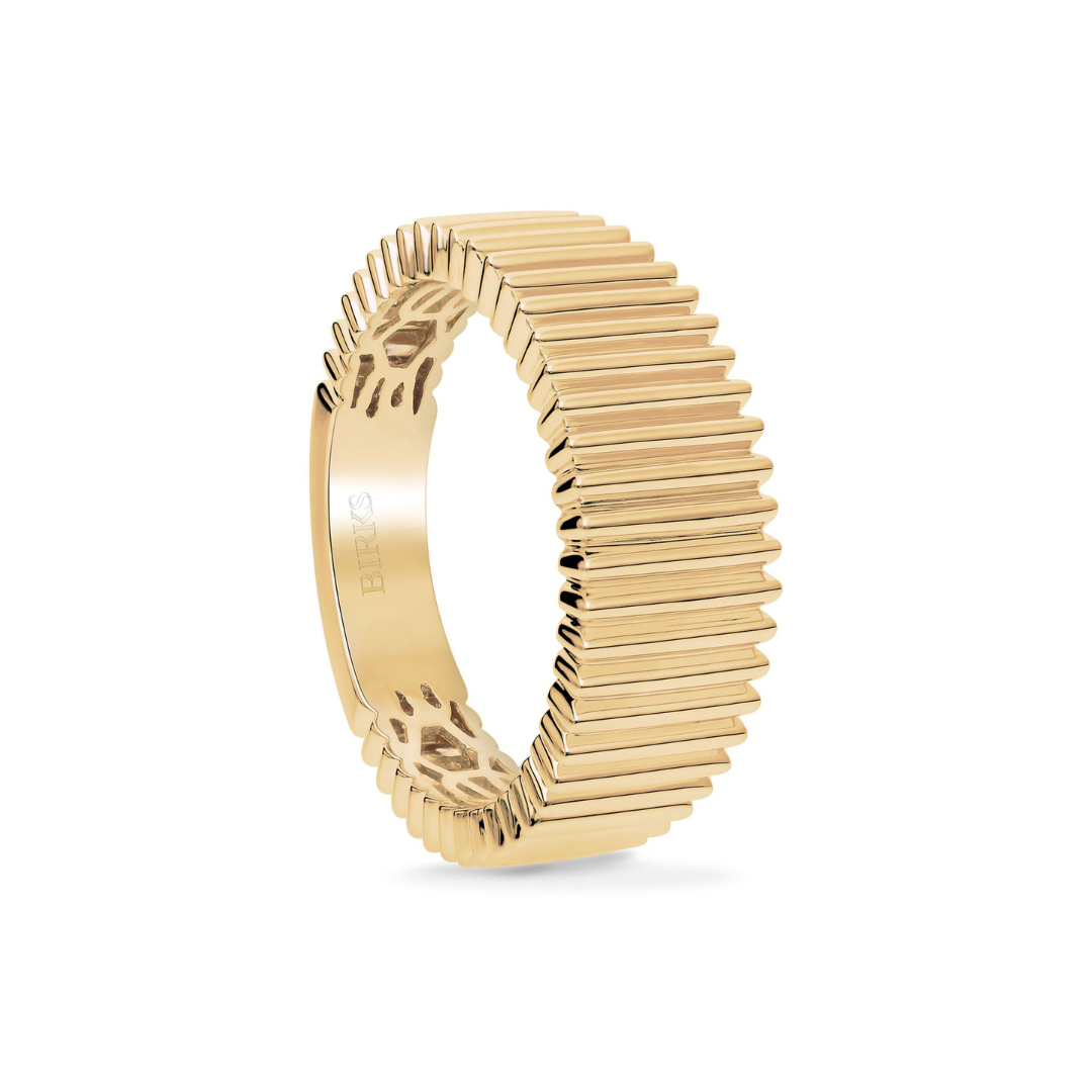 Yellow Gold Pleated Tapered Essentials Ring (223132)