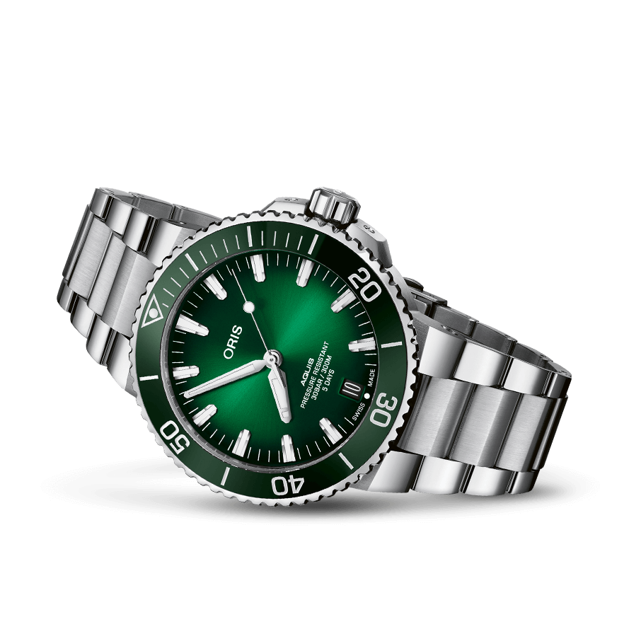 ORIS Aquis Date Calibre 400 (120881)